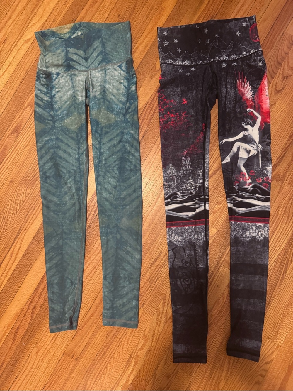 Women’s XSmall Teal Leggings and black print yoga leggings Niyamasol